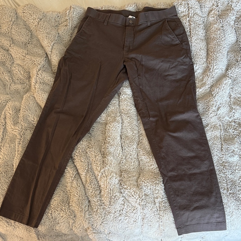 Fabletics Men's Brown Slim Chino Pants